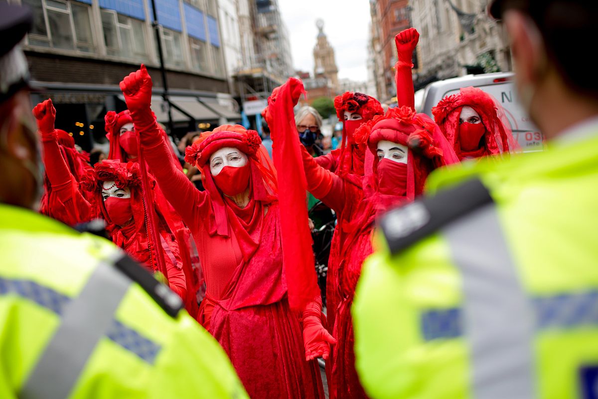 当地时间2021年8月23日,英国伦敦,气候抗议团体"反抗灭绝"发起抗议活
