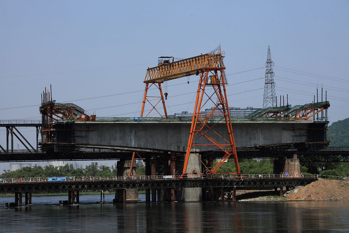 预应力张拉伸长量计算公式：详细解析与应用