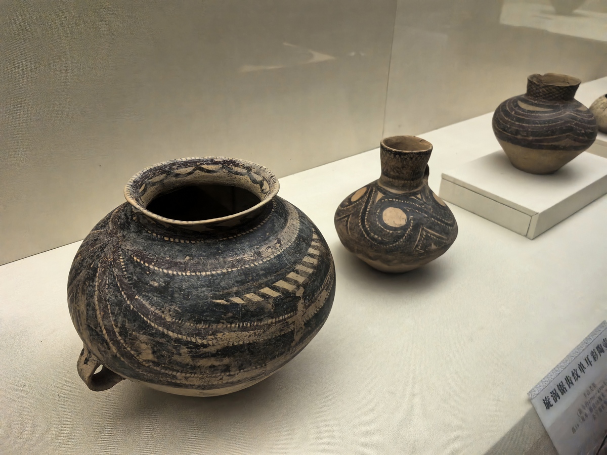 现代的陶艺最早追溯于