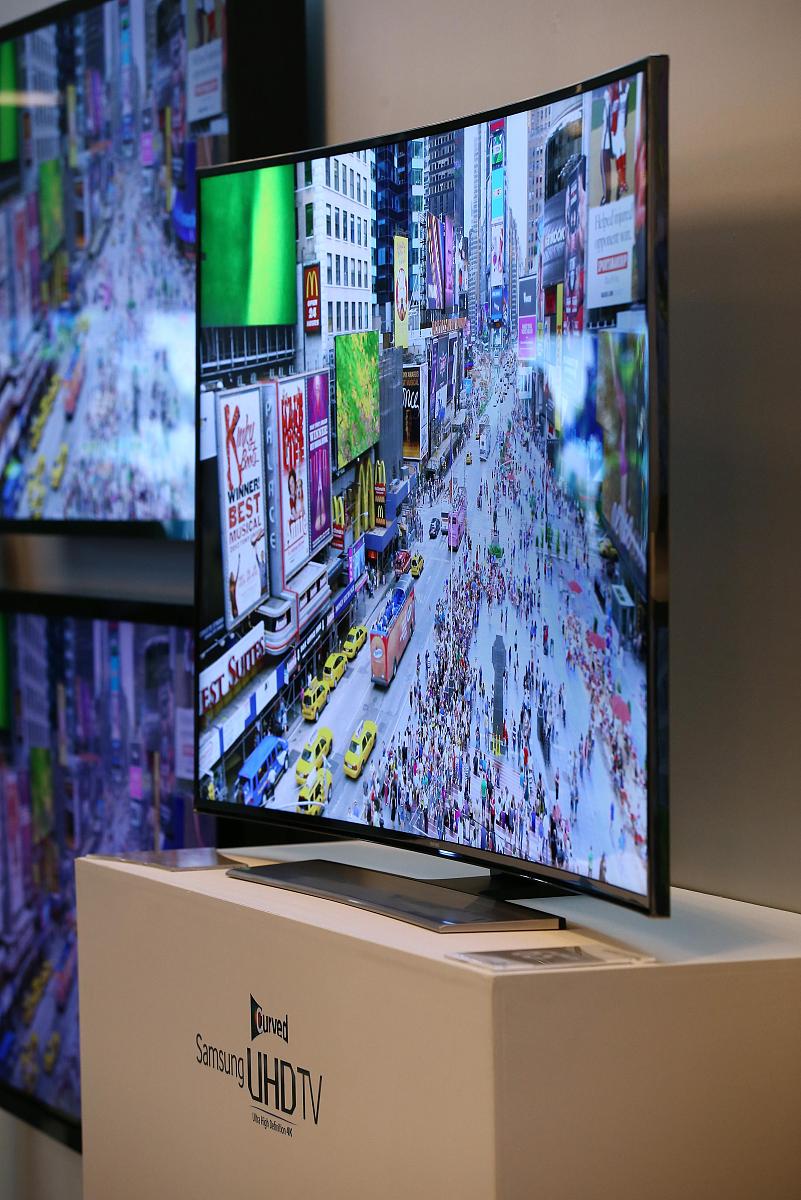 LCD拼屏电视用的拼屏器用哪个牌子好