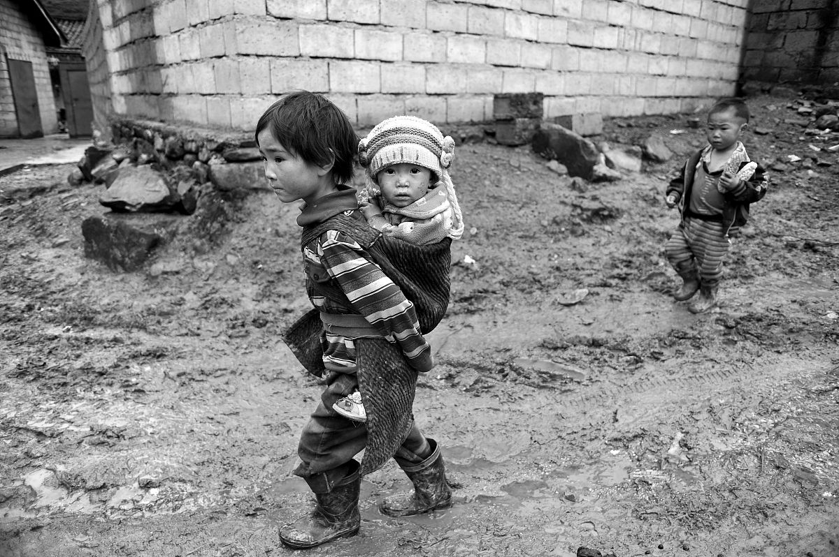 揭秘穷困生活：真实的绝望与挣扎