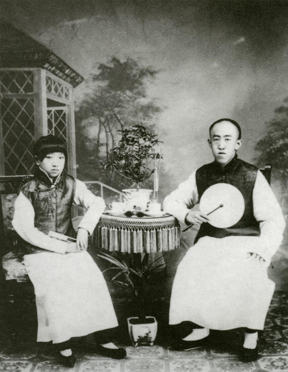 民国留洋大小姐和清汉女