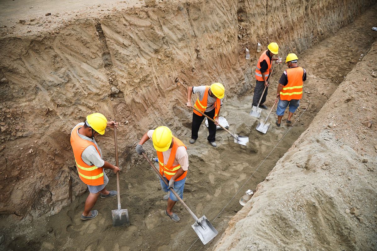 M 水电站地下工程施工监理难点及对策研究提纲 M 水电站地下工程施工监理难点及对策研究提纲