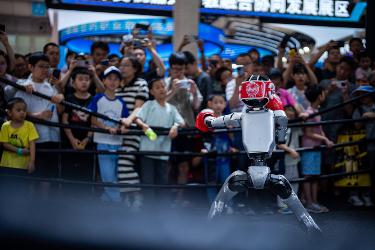 Robot Master机器人大赛: 挑战与机遇