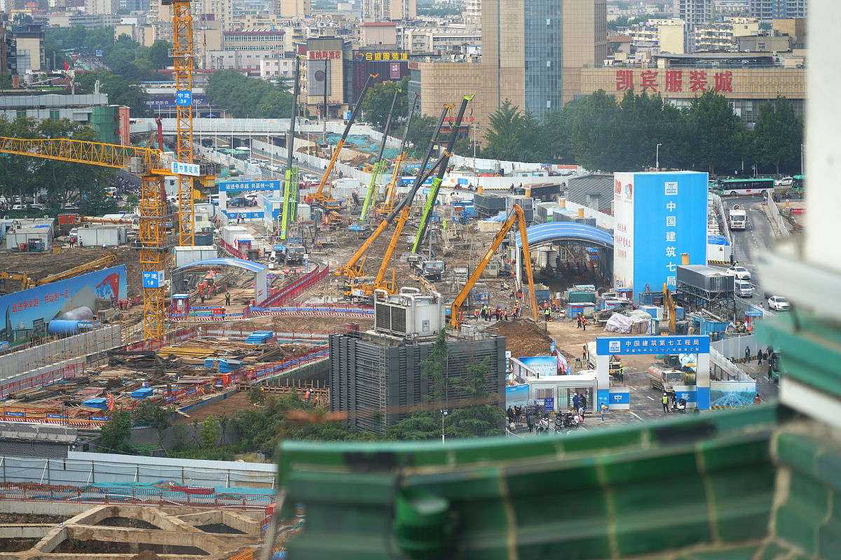 宝龙城市商场建设项目安全改进策略制定