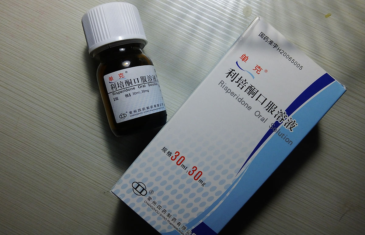 真菌性角膜炎治疗方案中关于免疫调节剂治疗的作用至少300字