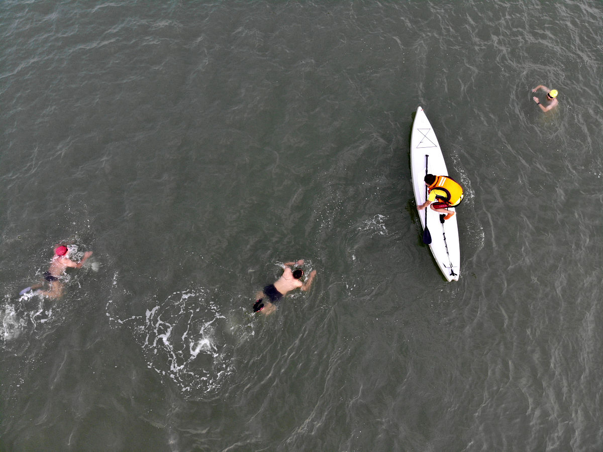 人员落水应该怎样施救