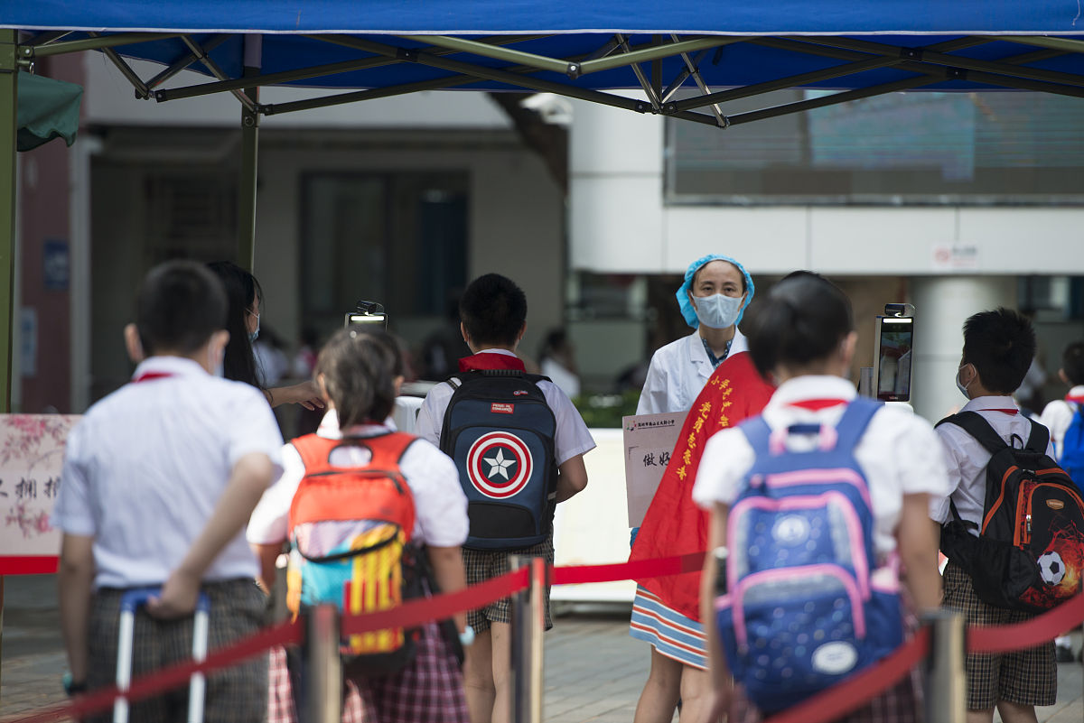 广东学校开学学生感染：原因分析及防控措施