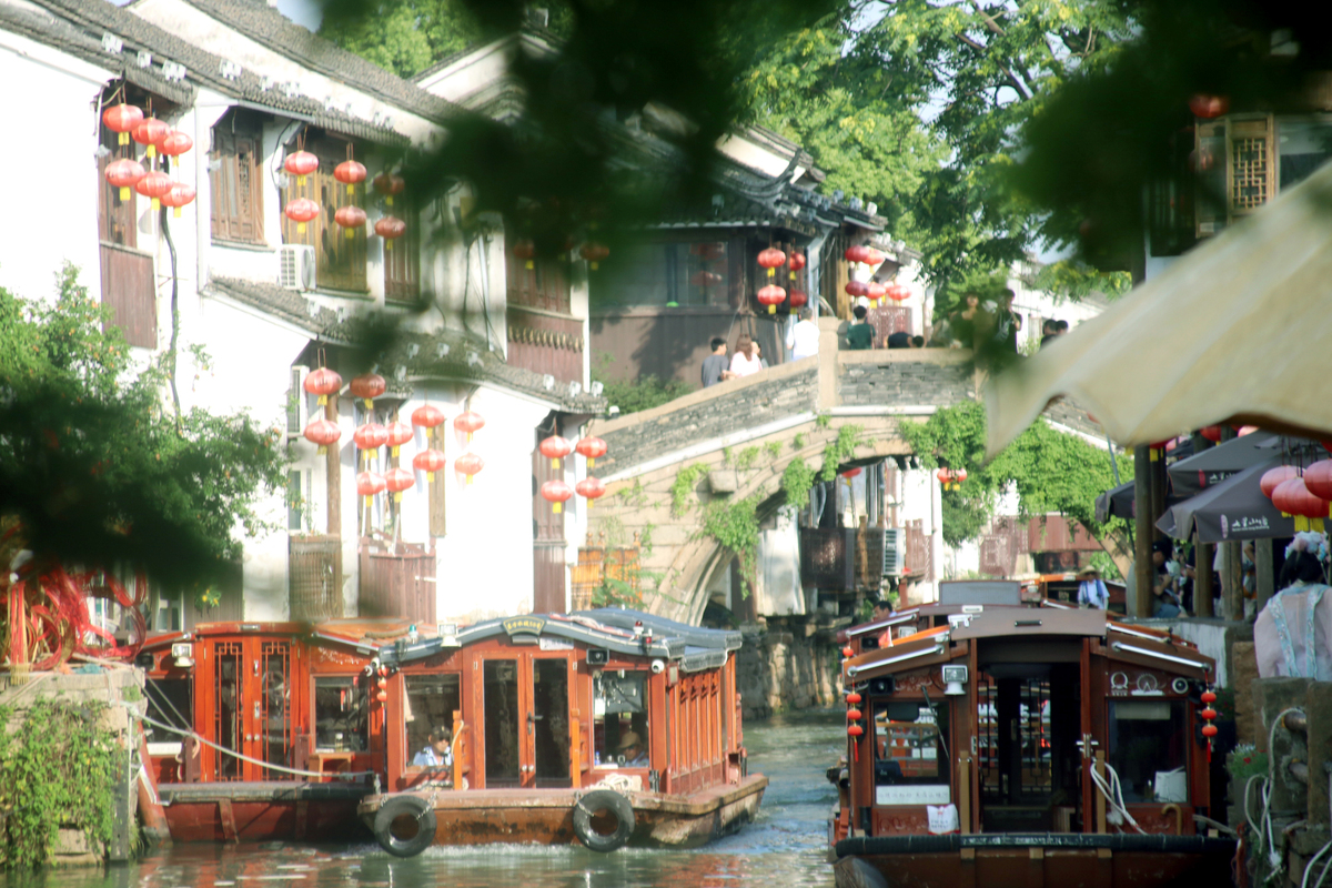 乌镇之旅：感受古镇魅力