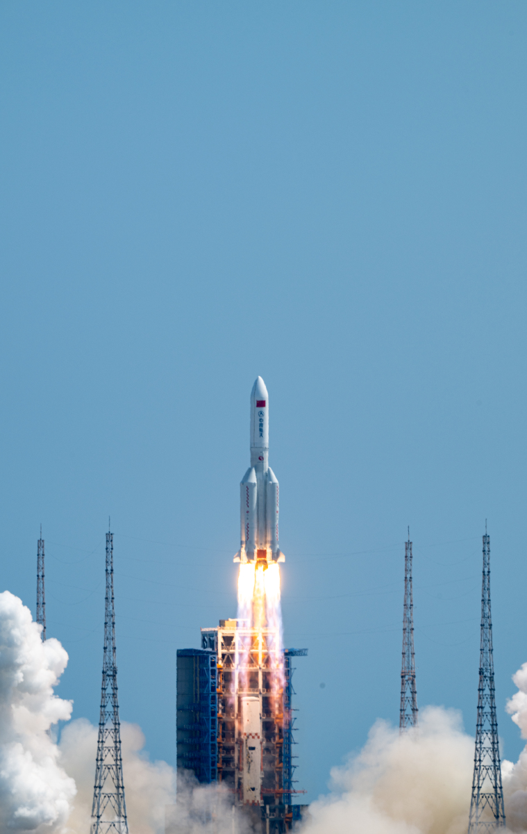 中国成功发射长征五号B运载火箭：迈向深空探索新征程