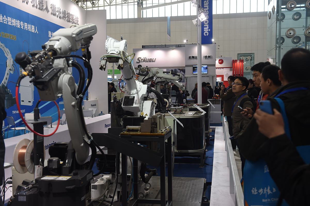 烟台汽车工程学校工业机器人技术专业-好不好