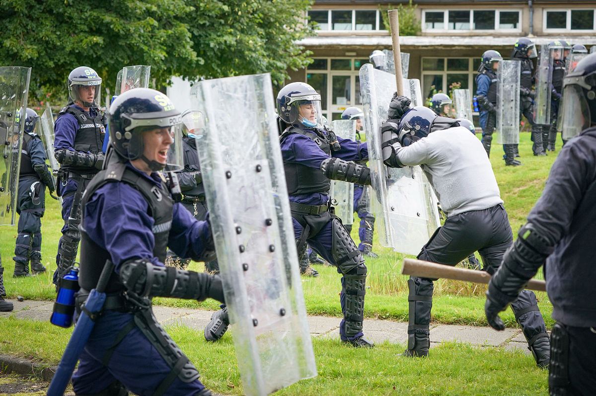 当地时间2021年8月30日,英国格拉斯哥,苏格兰警察在craigiehall军营参