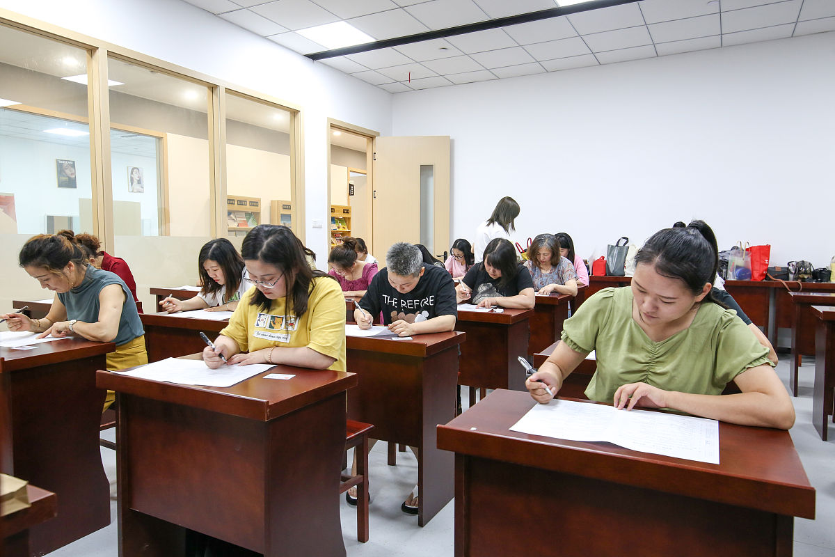 宝鸡郡智技工学校的美容专业招生人数