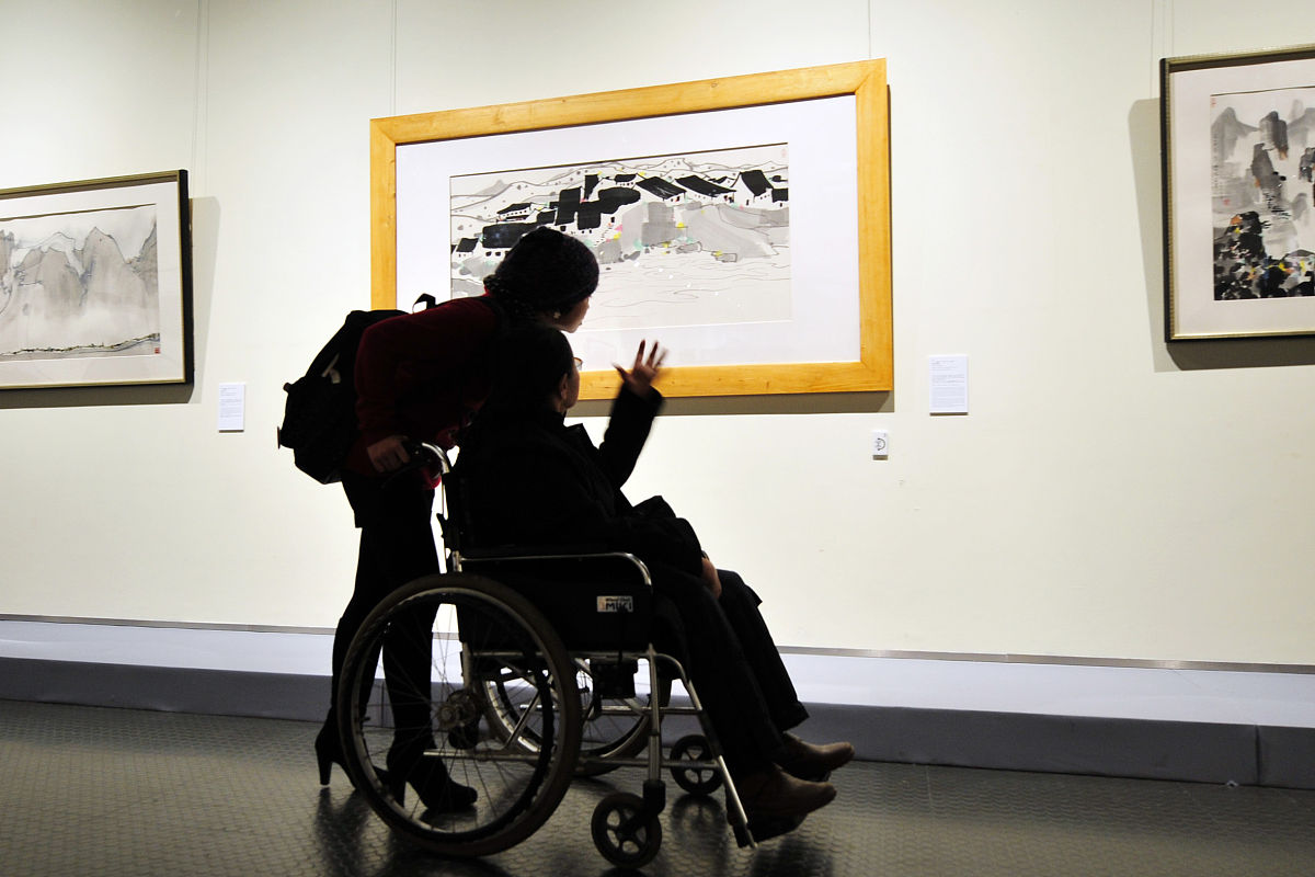 2010年11月20日,"东西贯中--吴冠中艺术回顾大展"在杭州的浙江美术馆