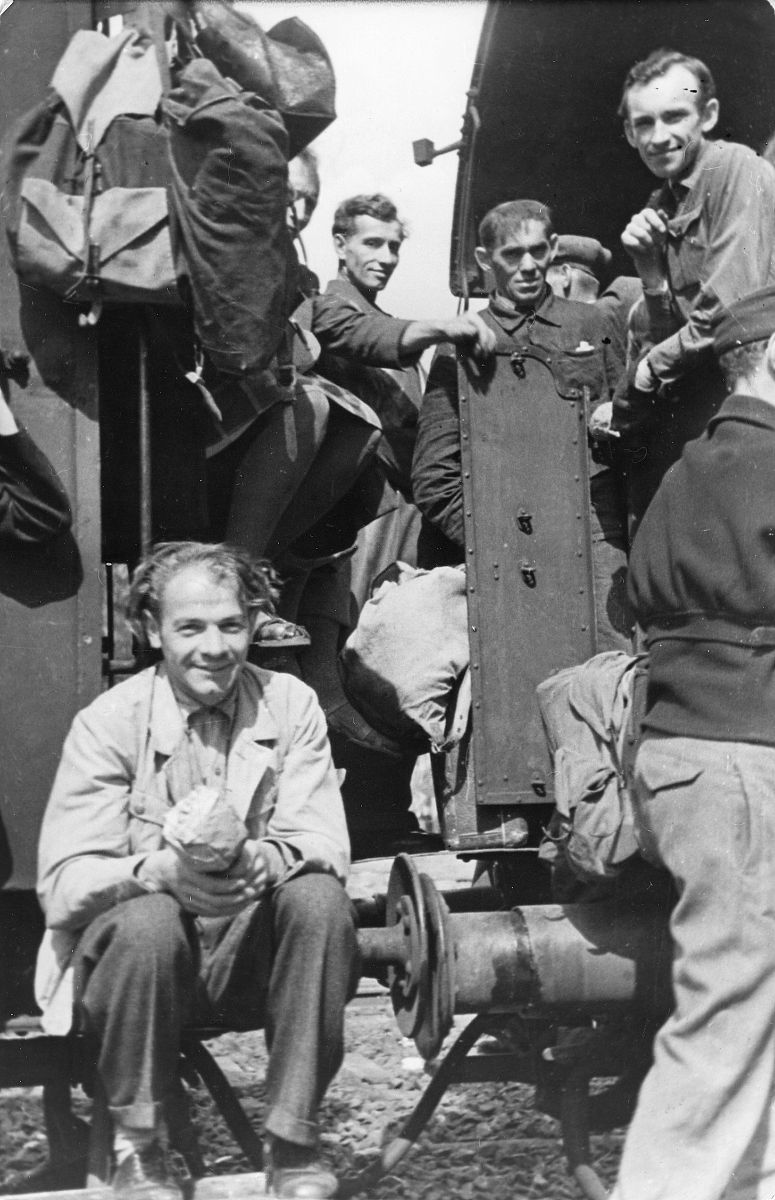 判断题
因为在火灾保险发展中的重要作用，爱德华·劳埃德被称为