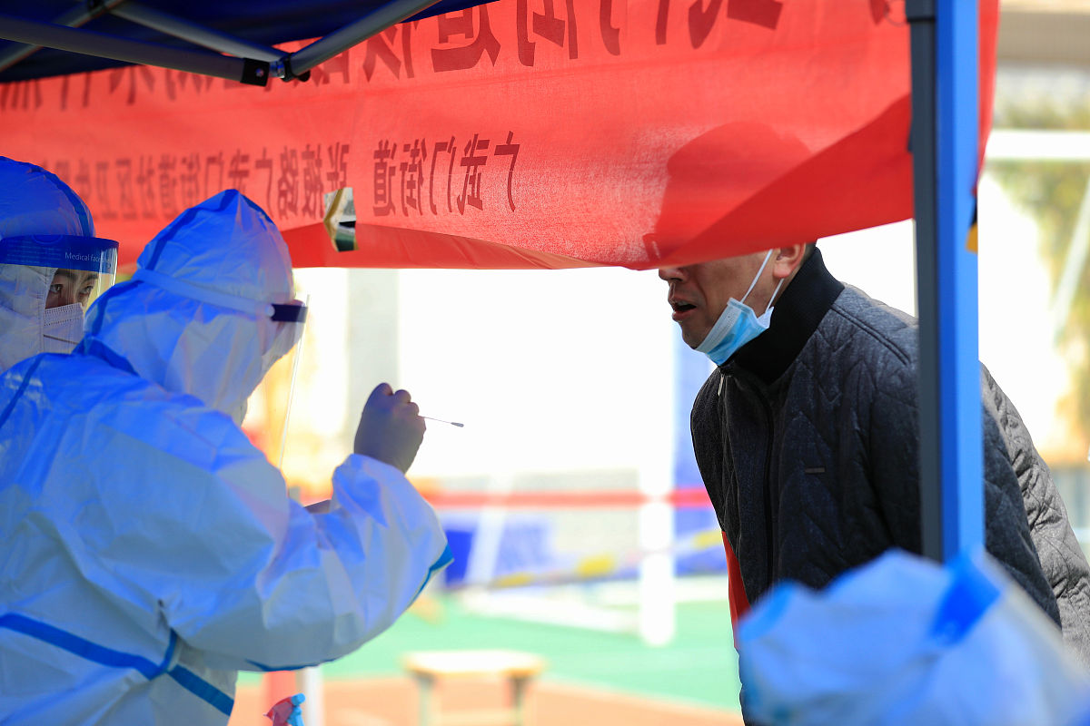 有关中国三年疫情期间颁布的抗疫的政策的资料