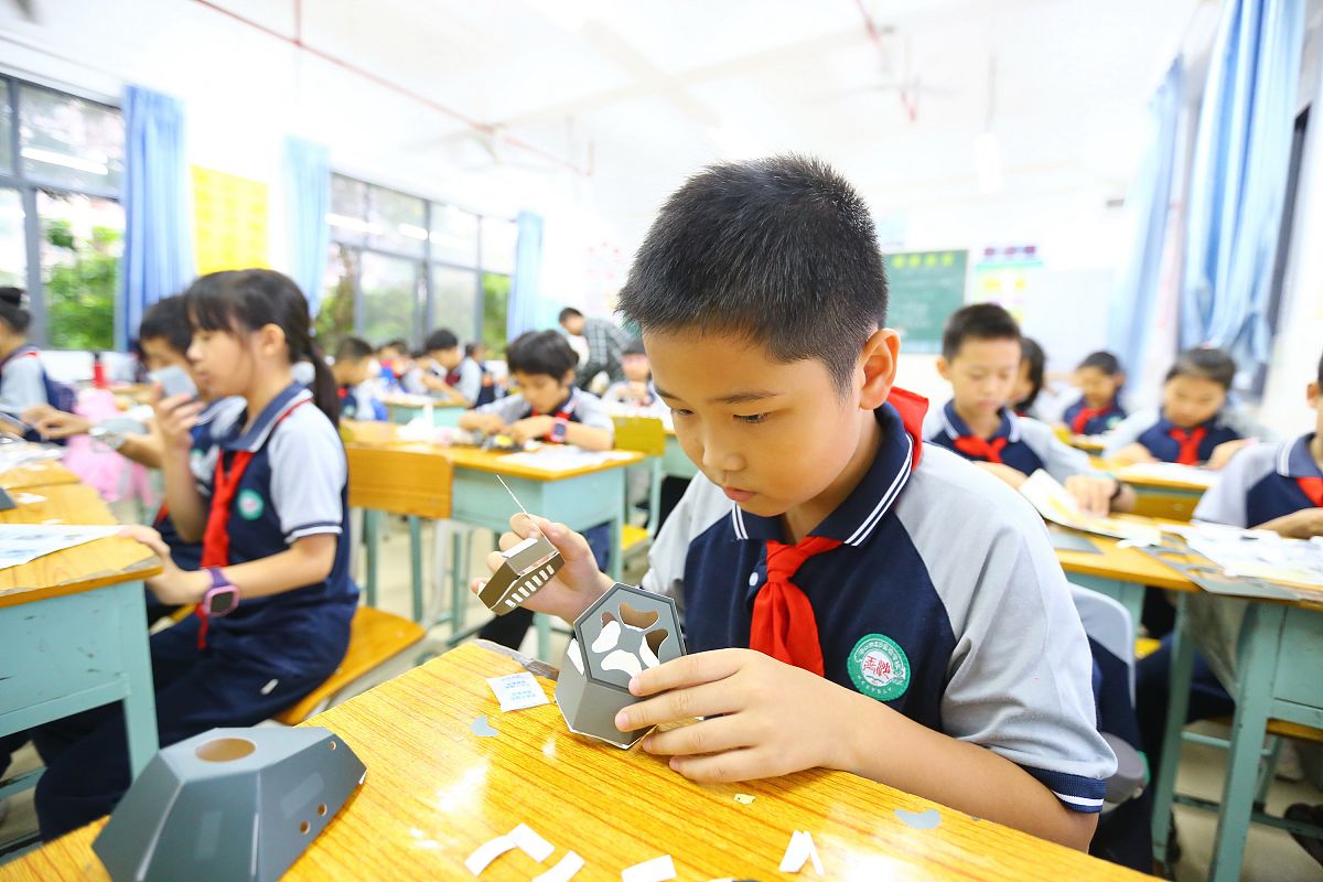 宝鸡读高中好还是读中专学校好