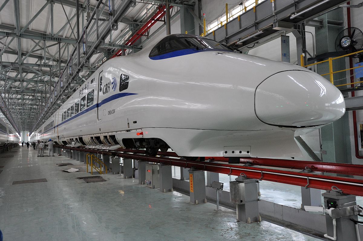 贵阳高铁学校：解读中国高铁如何推动经济腾飞