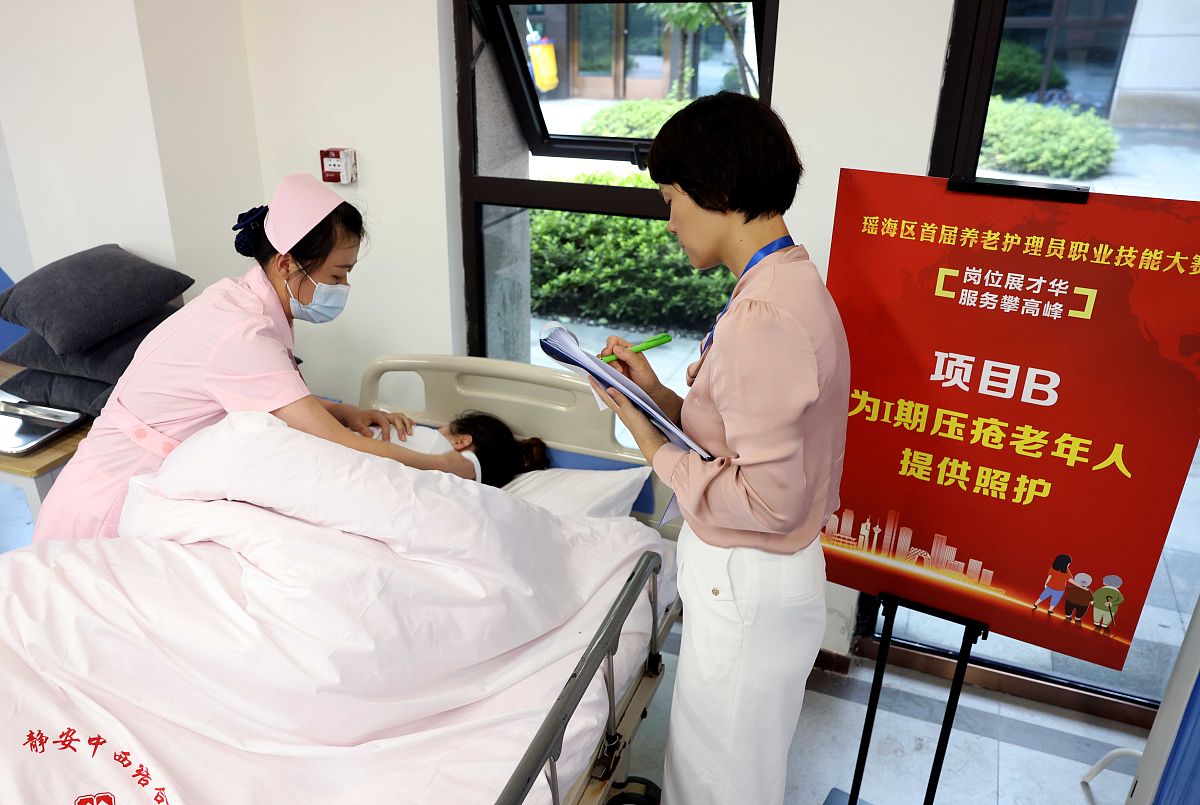 护理学就业方向好吗?毕业前景深度解析 护理学就业方向好吗?毕业前景深度解析