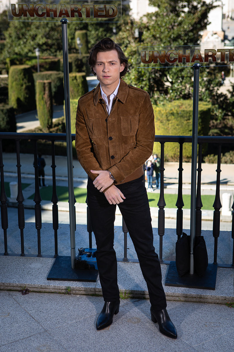 你认识他吗？ - 揭秘神秘人物