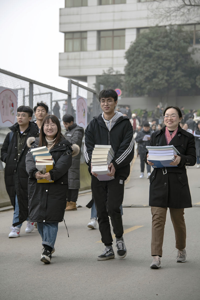 初中生选择普高好还是铁路职业学校好 初中生选择普高好还是铁路职业学校好