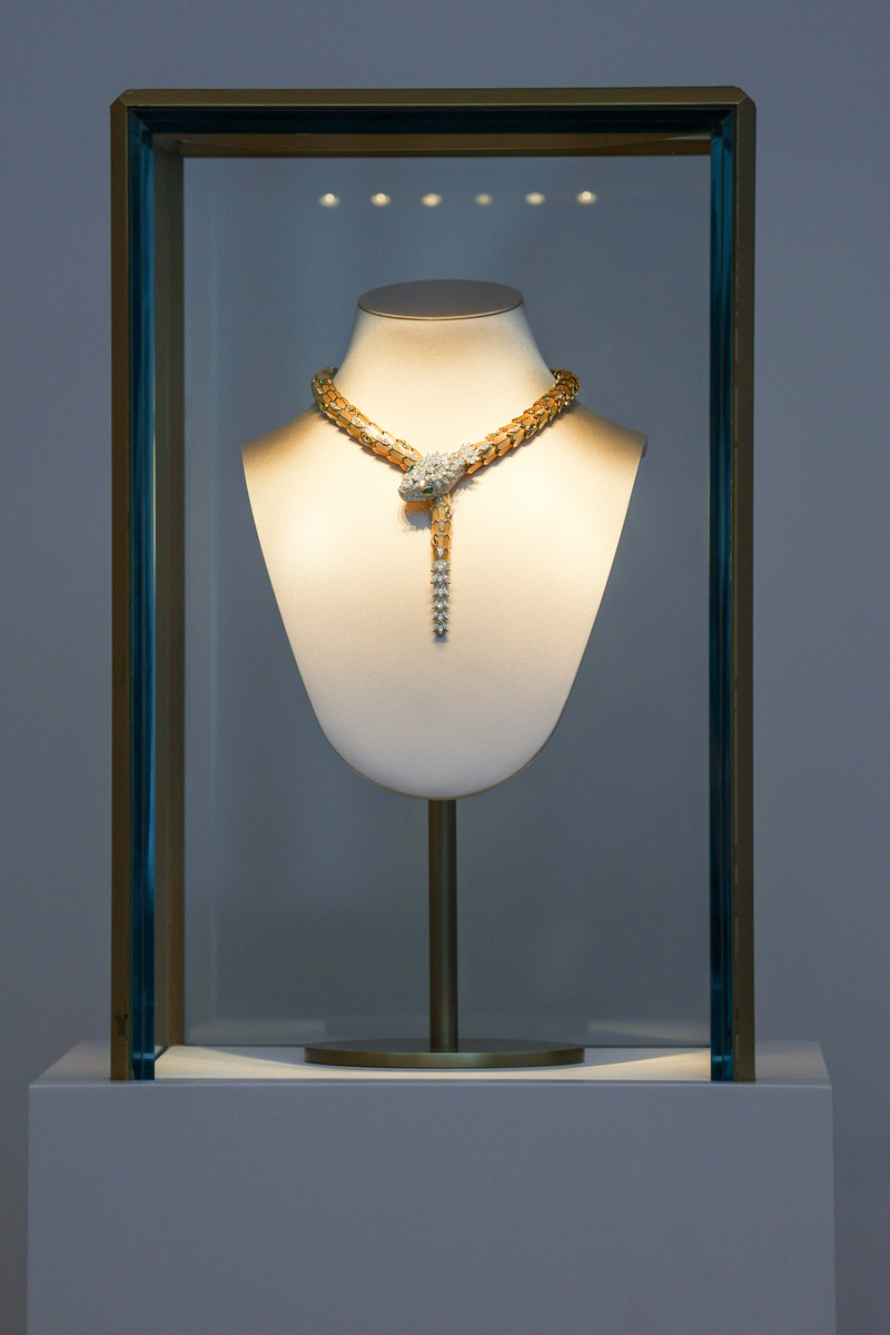 小轻奢饰品的特点：精致、高品质、稀有、低调奢华