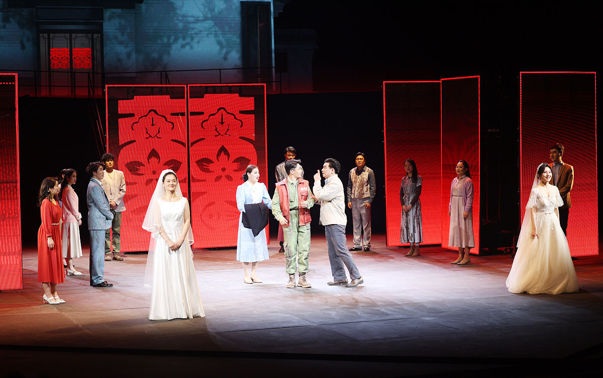 老年大学黄梅戏班纪录片：创作手法与风格指南