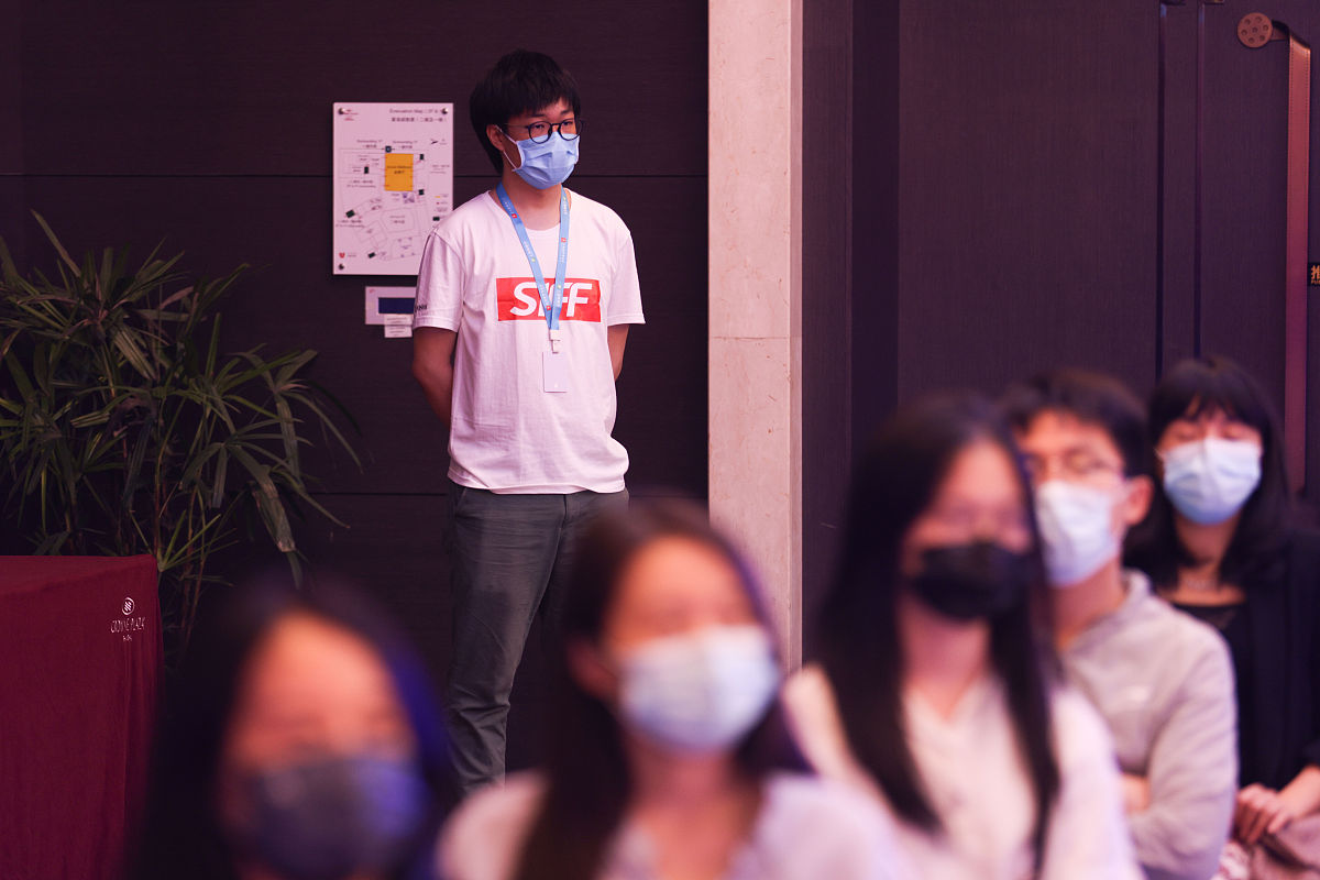 2021年6月18日,上海,第24届上海电影节,万玛才旦导演大师班举行.万玛