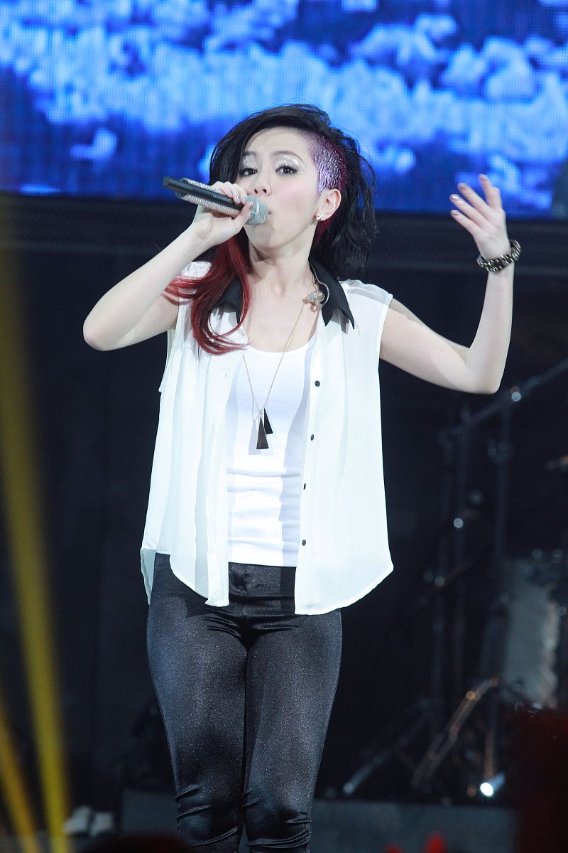 2013年4月12日,香港,邓紫棋g.e.m.x.x.x.世界巡回演唱会.g.e.m.邓紫棋