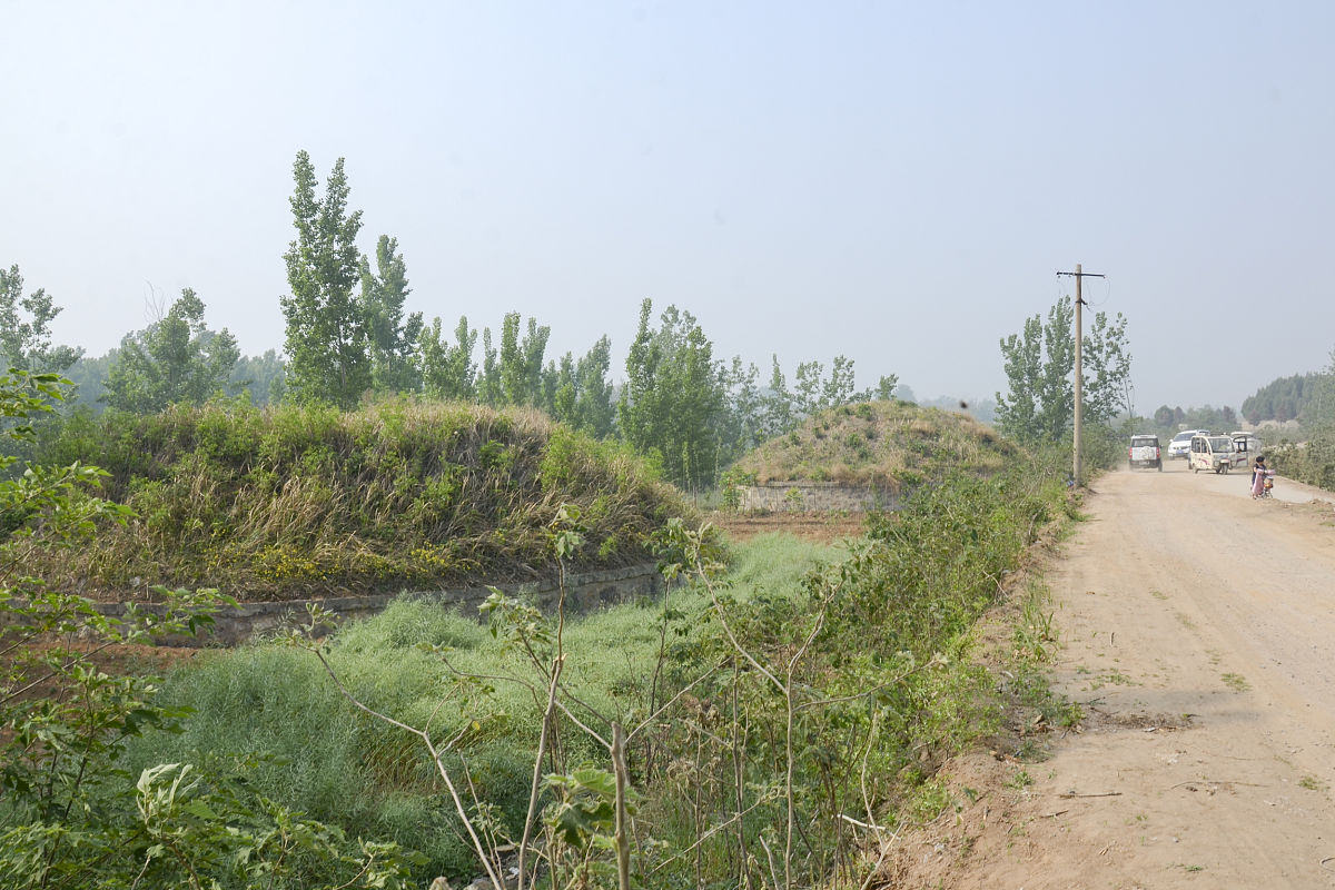 鹤壁工业中专2023年招生报名咨询电话：选择适合你的专业