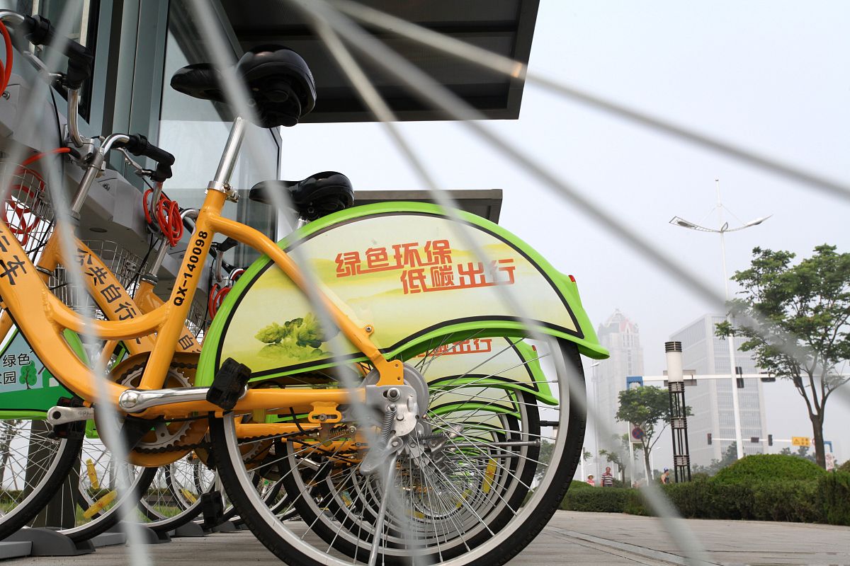 写一篇关于自行车种草短视频的文案