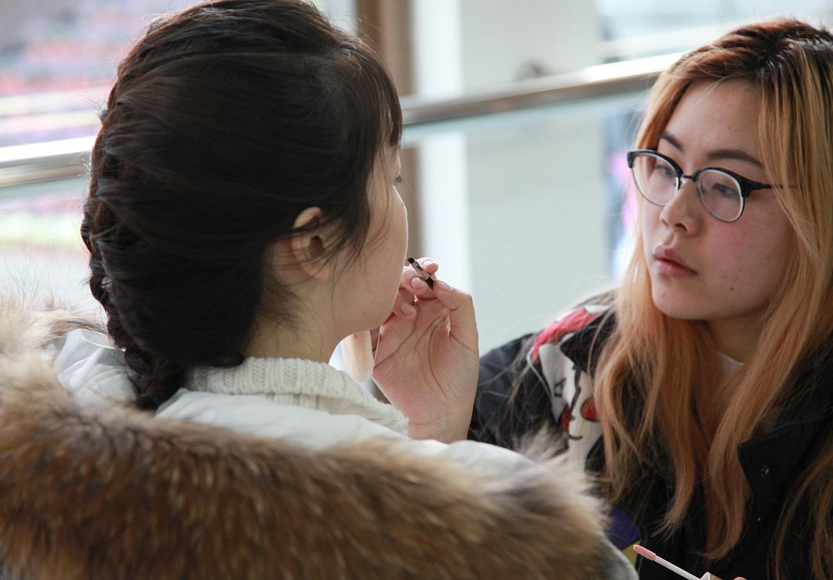 怀孕了，孩子他爸是前男友！| 单亲妈妈的困境 | 女主意外怀孕，前男友沈昱竟是医生！