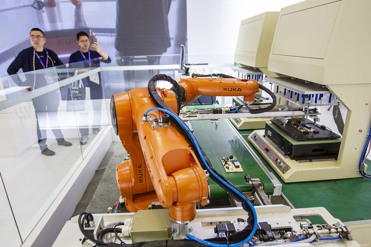 基于PLC的装卸机器人设计方案