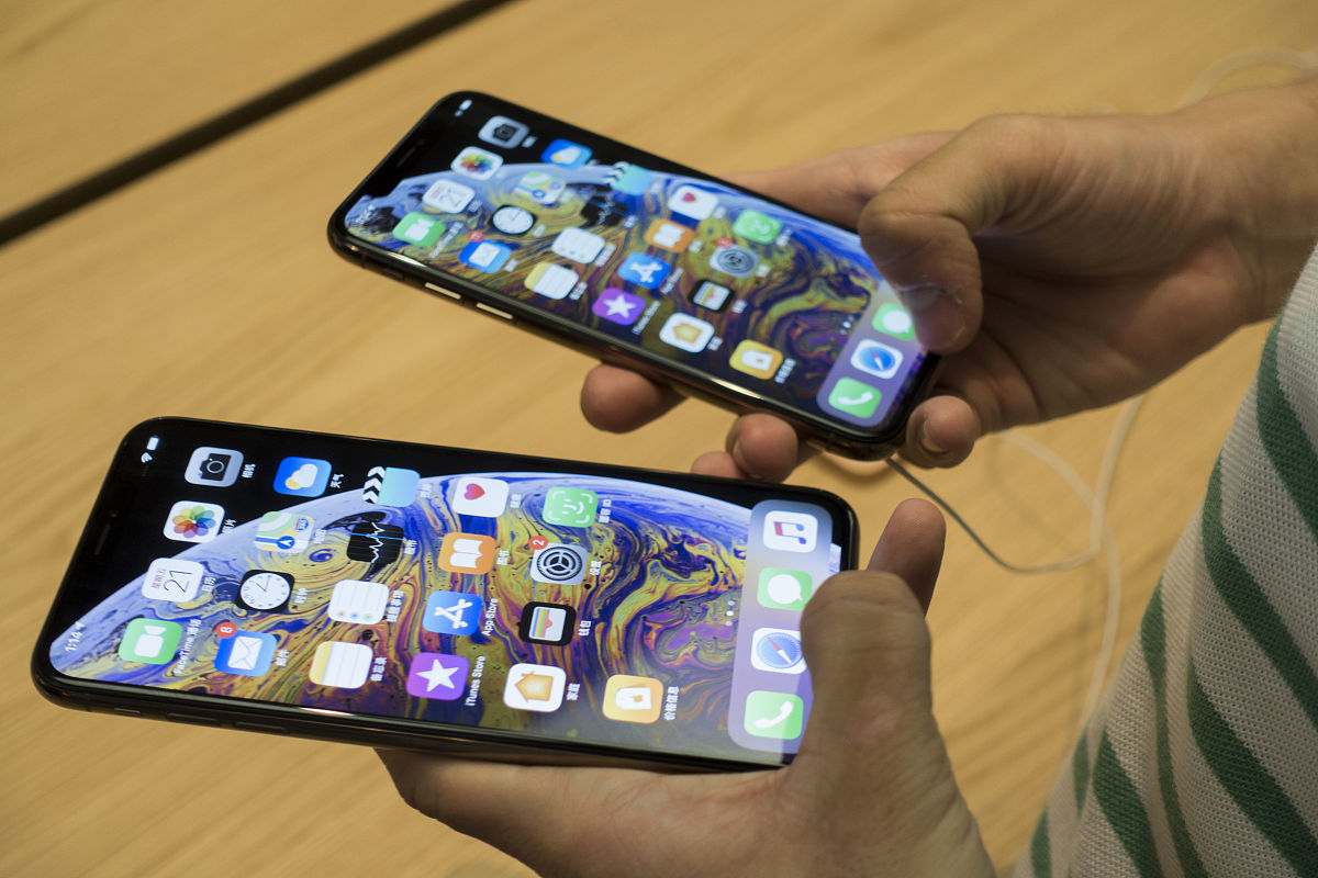 iPhone XR vs XS Max: 哪个更适合你？