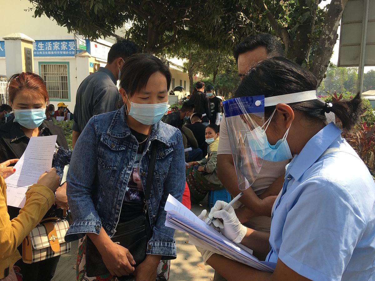 多语种服务在紧急时期发挥重要作用：疫情防控翻译志愿者的贡献