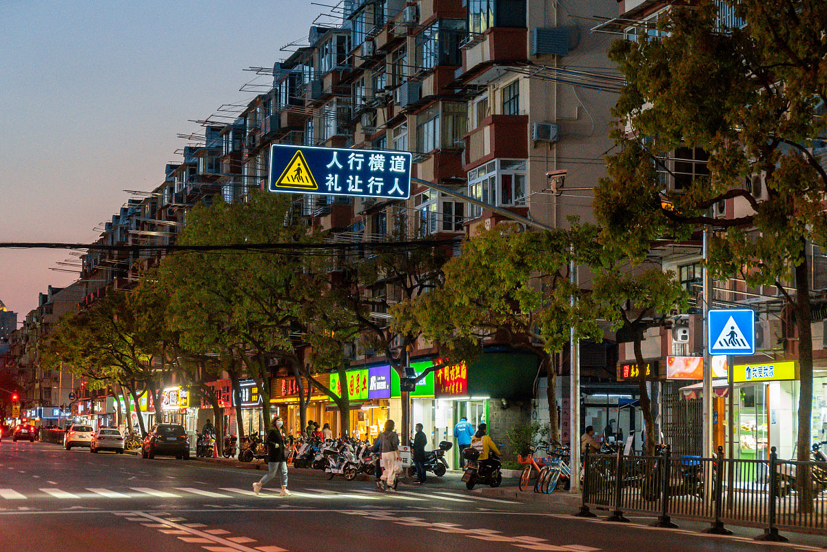 湖北省荆州市 沙市区沙市北京路第二小学语文教学见习观摩小学语文课堂教学实况并完成观摩课程经验的总结工作。听小学语文教学经验和改革报告或者观看报告录像并以个人为单位进行认真总结分一二三四级标题细化观摩课程改进建议细化一下