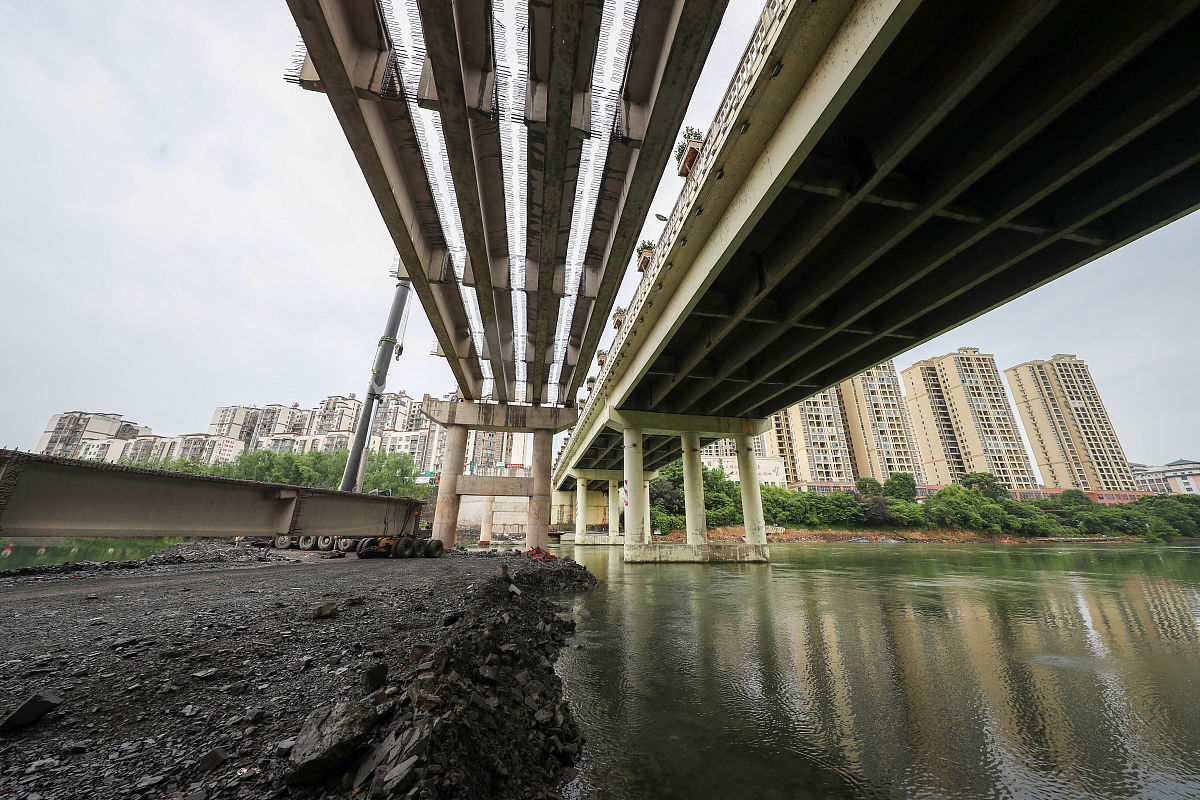 关于贵州铜仁桥梁工程专业承包二级资质怎么新办及转让内容详细一点字数