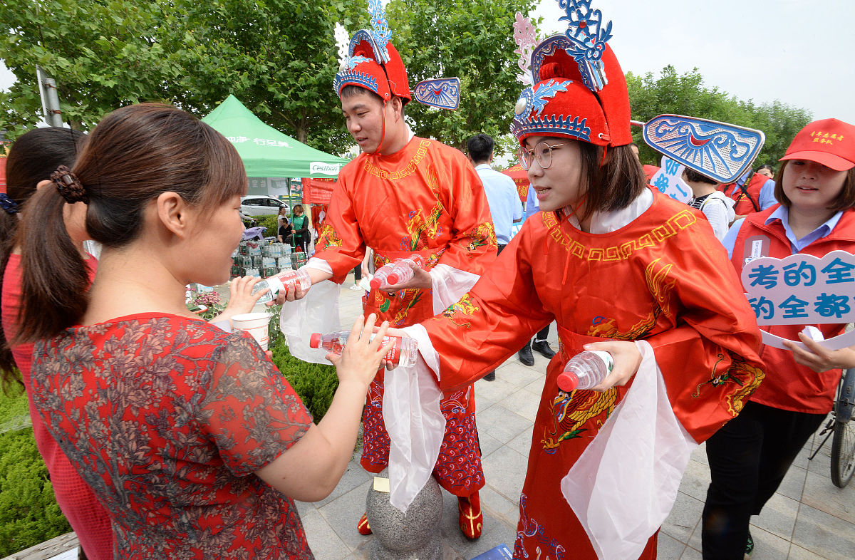 2018四川省江油中学录取分数_外地招生