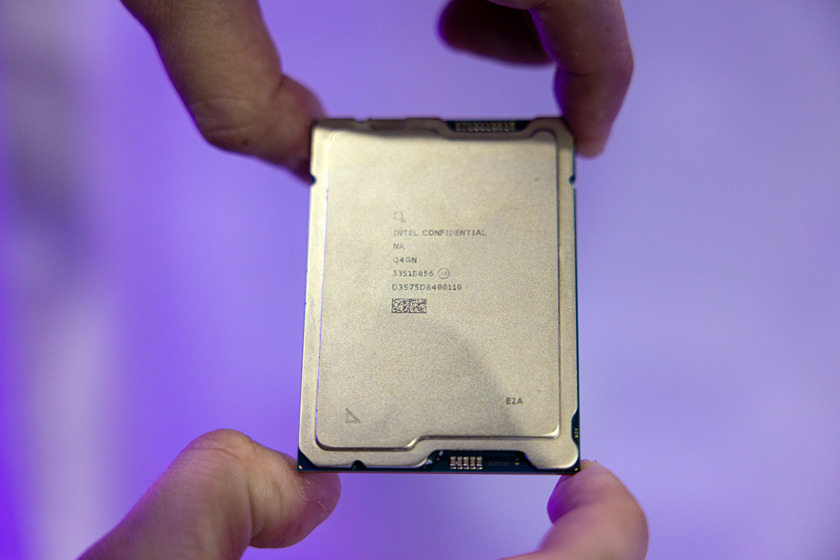 OceanStor 5300用哪个品牌的固态硬盘