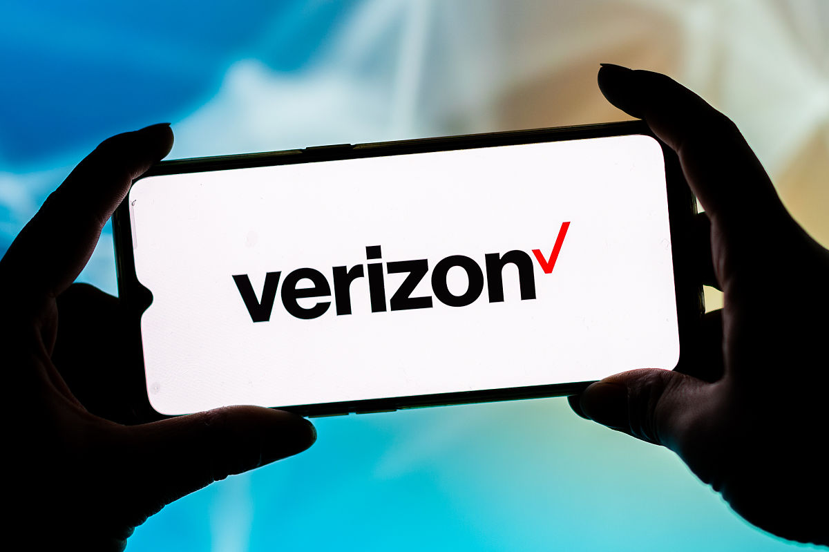 2022年1月3日讯,美国电话电报公司(at&t)和威瑞森通信公司(verizon)2