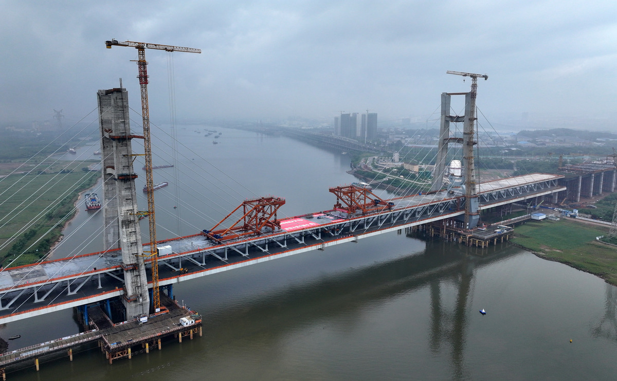 三汊叽大桥：长江上壮观的悬索桥