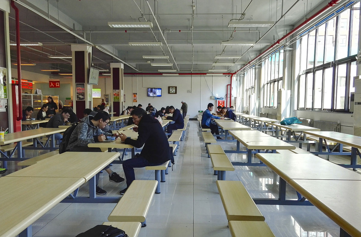 西安理工技师学院宿舍图片住宿食堂环境条件好麽