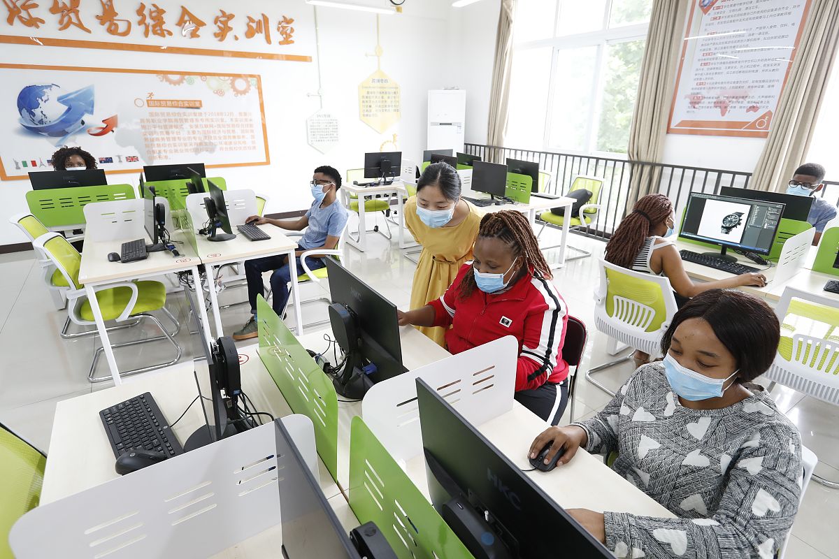 重庆应用技术职业学院专业介绍：2020年热门专业及发展方向