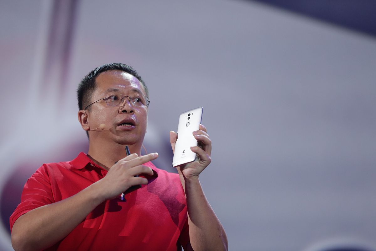审稿意见中审稿人提的在数值实验中针对不同的情况预先设定了LF、beta、gamma和T。我不同意这些设定。因为实际上你事先不知道解出的目标所以不同的情况可能需要不同的最优参数设置。你怎么说明呢的问题该怎么修改与回答？