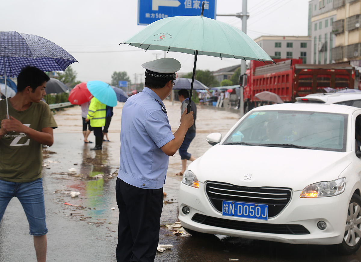 农村道路被占用怎么办？如何举报？