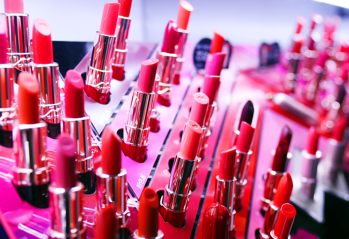 阐述口红点提供怎样的产品咨询、销售服务、保修维修、退换货等售前、售中、售后服务。 阐述口红点提供怎样的产品咨询、销售服务、保修维修、退换货等售前、售中、售后服务。