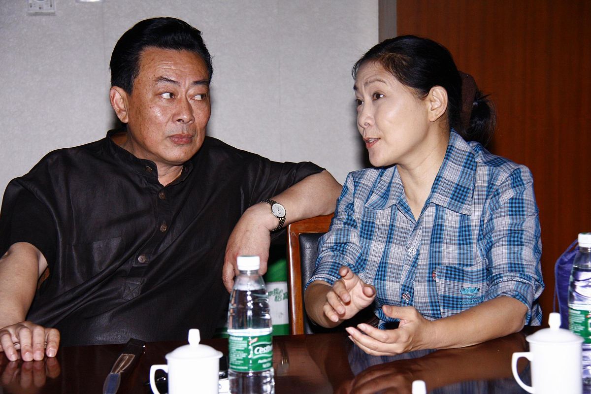 2011年6月2日,石家庄,《刑警博客》石家庄探班发布会.沈丹萍,王诗槐++