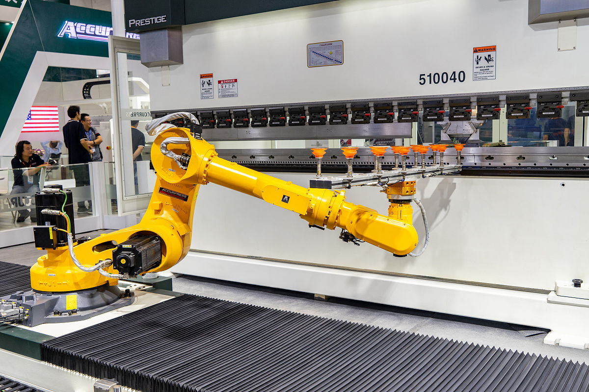 四川中专学校热门专业推荐：电子信息工程、旅游管理等