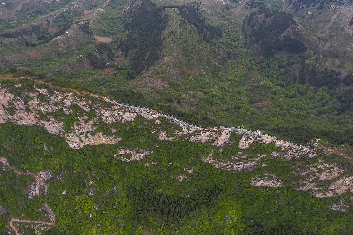 2020年5月14日,济南长清区灵岩村的大佛山,毗邻泰山和灵岩寺.为了将大