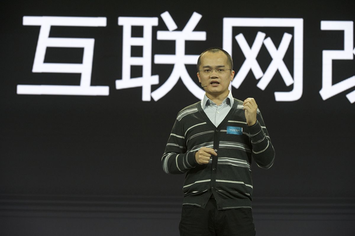 美团老板是谁